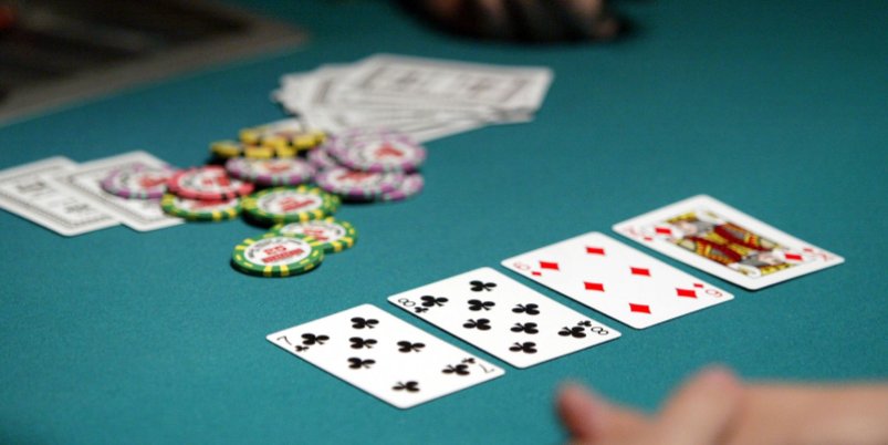 quy trình cược poker online